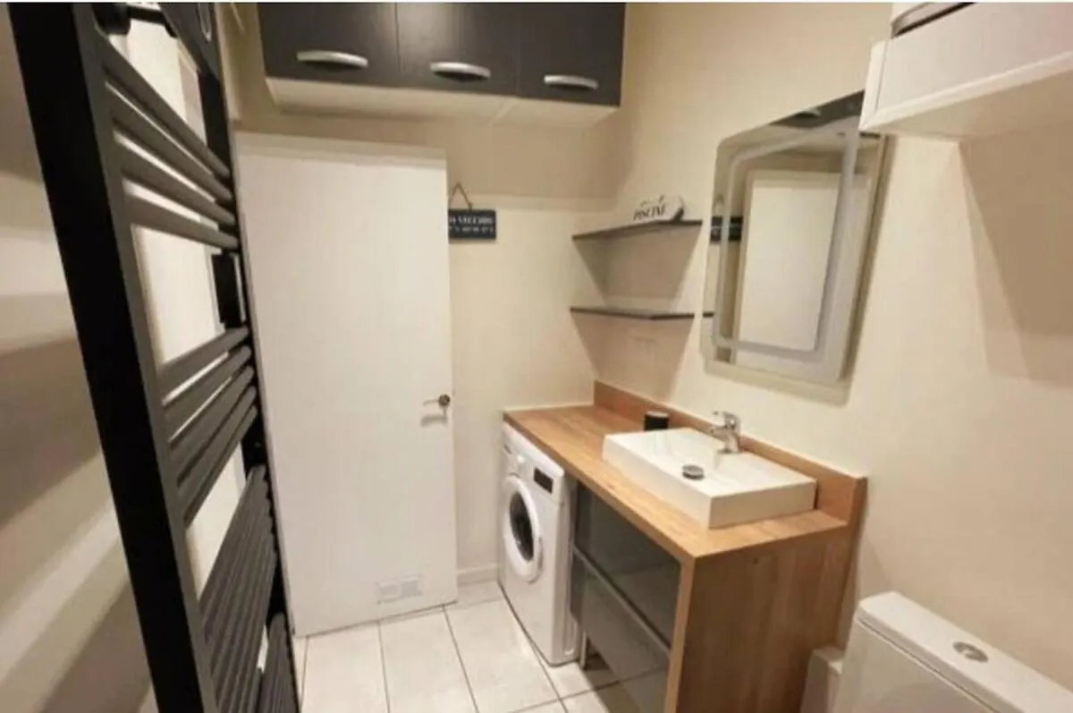 Apartment On Rue Morvan 파리